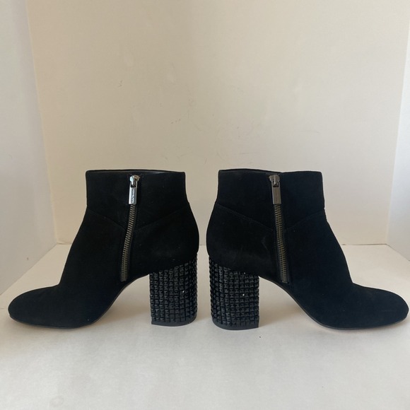 Michael Kors Black Suede Arabella Ankle Boots Zip Booties Studded Heels Size 9.5 - Picture 4 of 14
